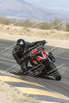 media/May-05-2025-Moto Forza (Mon) [[3c1838c5e5]]/2-B Group/Session 2 (Turn 7 Inside)/